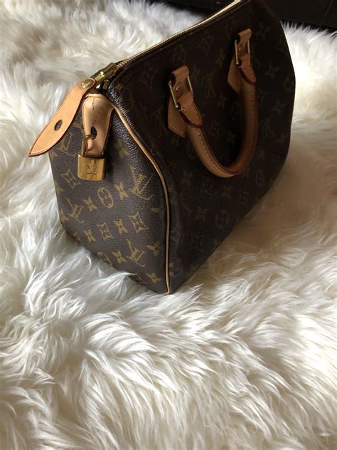 lv bags under 2000